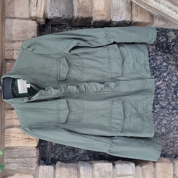 Med Hinge Jacket - Picture 1 of 3